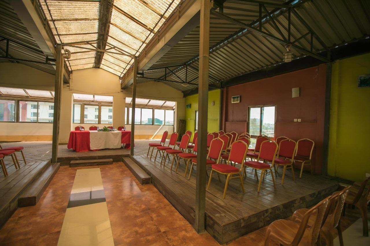 ניירובי Airport View Plaza Hotel מראה חיצוני תמונה